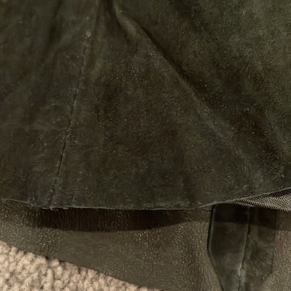 Spiegal Leather Suede Knee Length A-line Black Skirt Size 10 - Picture 8 of 11